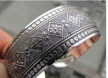 Load image into Gallery viewer, The Tibetan Love Cuff - Bangle Super Sale