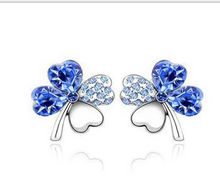 Load image into Gallery viewer, Lucky Clover Crystal Earrings