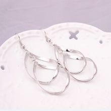 Load image into Gallery viewer, Abstract Leaf Earrings