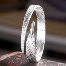 Load image into Gallery viewer, Angel Feather Bracelet &amp; Printed Card