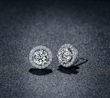 Load image into Gallery viewer, Detailed Diamante Stud Earrings