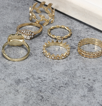 Load image into Gallery viewer, The Nature Queen Ring Set