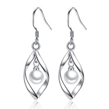 Load image into Gallery viewer, The Pearl Eye Earrings