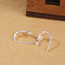 Load image into Gallery viewer, Tender Leaf Earrings