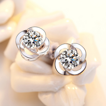 Load image into Gallery viewer, Sterling Silver Clover Earrings