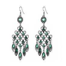 Load image into Gallery viewer, Emerald Gypsy Drop Earrings