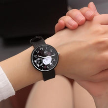 Load image into Gallery viewer, Cute Cat Wristwatch